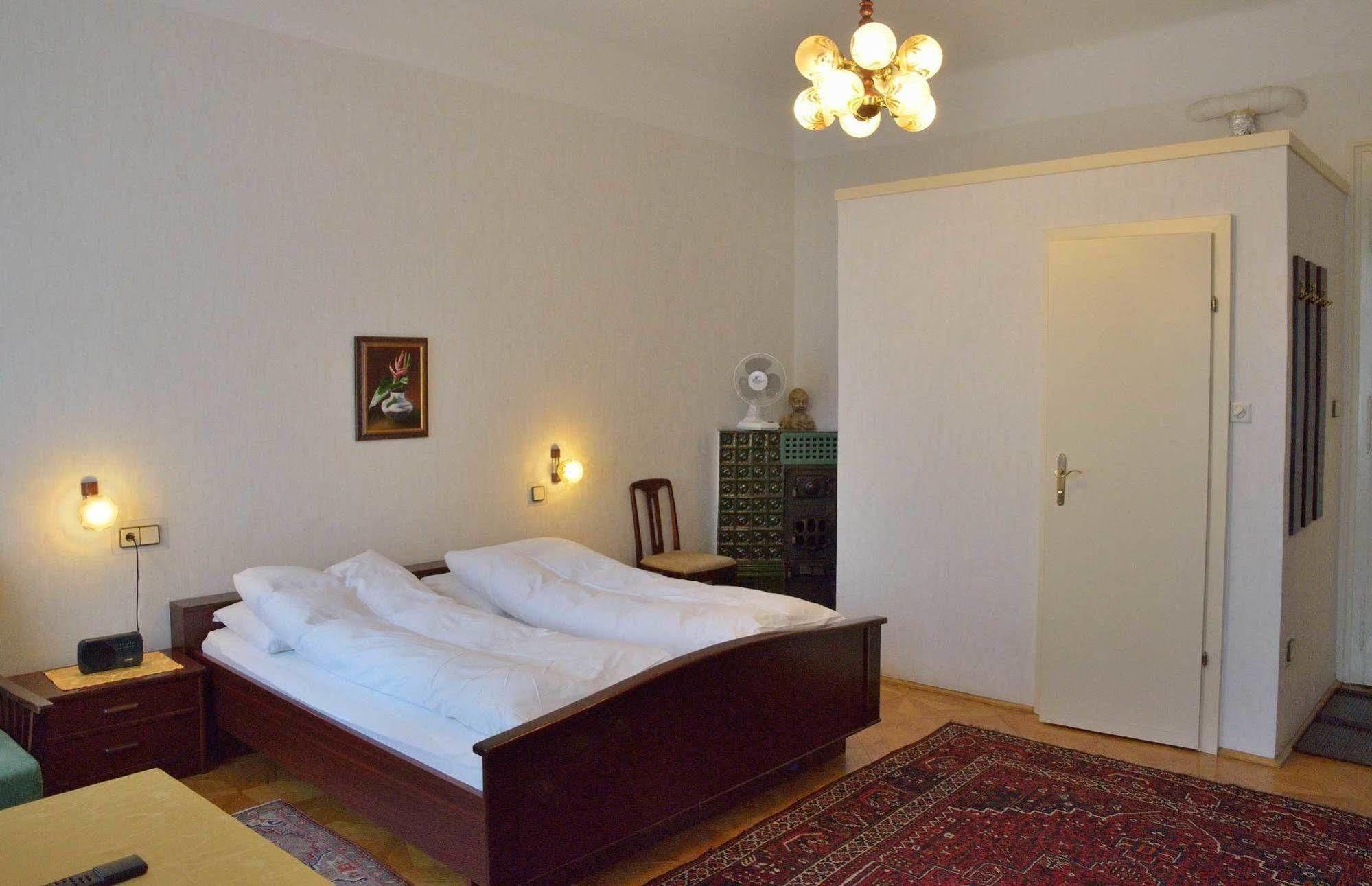 Schweizer Pension Solderer Viena Exterior foto